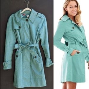 Lauren Conrad trench coat size 10.  From nonsmoking home.